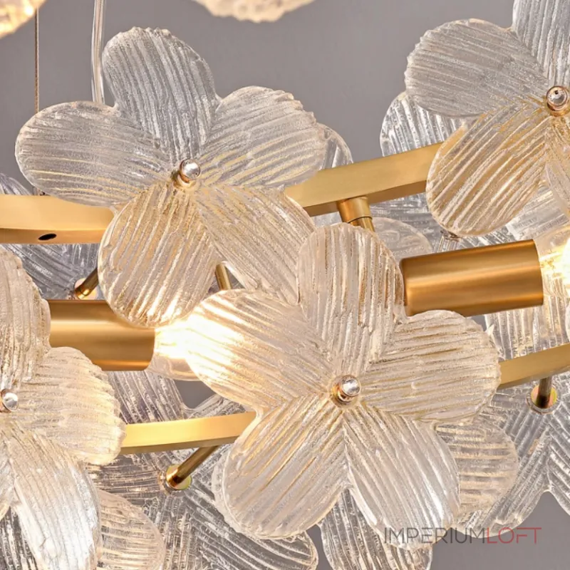 Серия люстр с цветочным декором из прозрачного и окрашенного стекла на кольцевом латунном каркасе TOTTI LUX D80 от ImperiumLoft