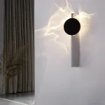 Серия интерьерных настенных светильников, создающих оригинальные световые эффекты за счет поворотного рассеивателя FRIPPE B Silver от ImperiumLoft