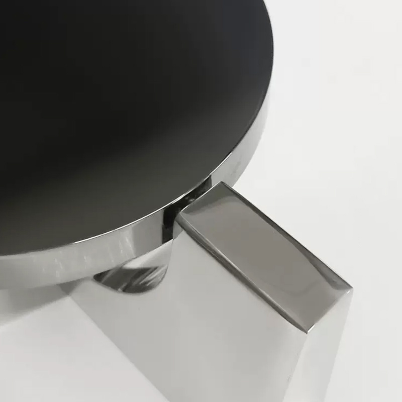 Серия интерьерных настенных светильников, создающих оригинальные световые эффекты за счет поворотного рассеивателя FRIPPE B Silver от ImperiumLoft Серия интерьерных настенных светильников, создающих оригинальные световые эффекты за счет поворотного рассеивателя FRIPPE B Silver от ImperiumLoft