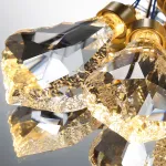 Серия люстр с линейным корпусом и спиральным расположением светодиодных источников света в виде хрустальных кристаллов GLORIOLE TWIRL LINE L150 от ImperiumLoft