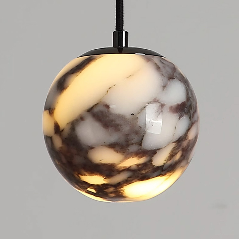 Серия подвесных светильников с шарообразным плафоном из натурального мрамора с фактурой Bulgary Stone и Молочного Нефрита BONN NEPHRITE Milk jade с лифтом от ImperiumLoft