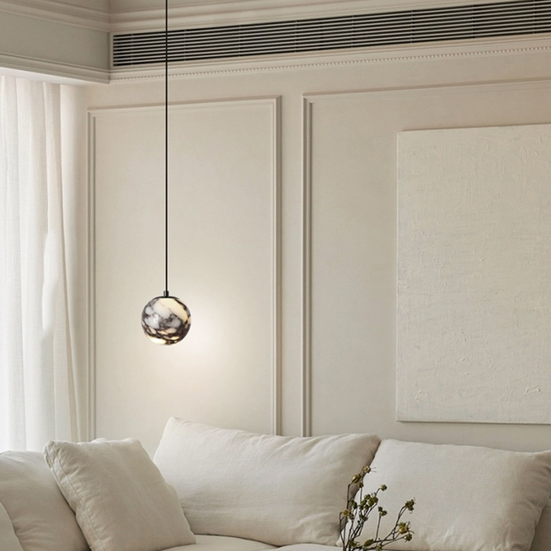 Серия подвесных светильников с шарообразным плафоном из натурального мрамора с фактурой Bulgary Stone и Молочного Нефрита BONN NEPHRITE Milk jade с лифтом от ImperiumLoft