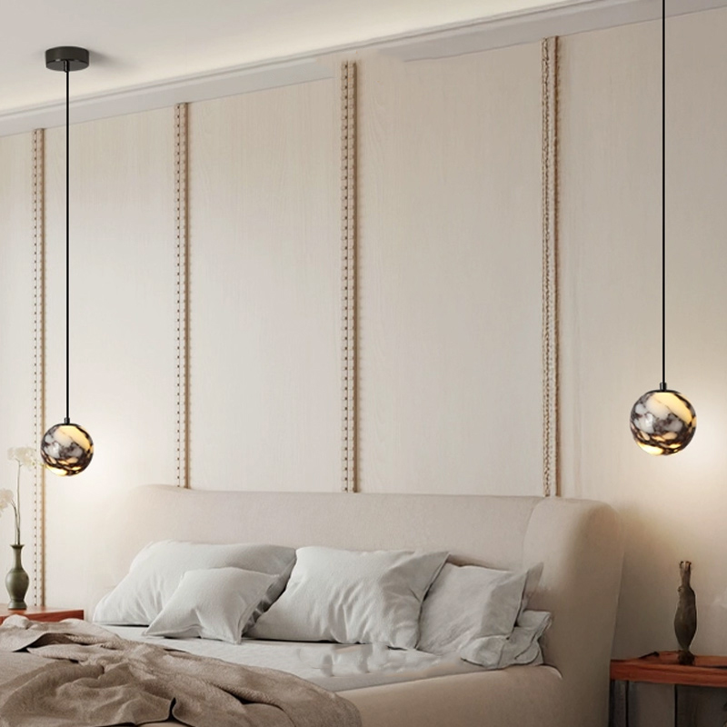 Серия подвесных светильников с шарообразным плафоном из натурального мрамора с фактурой Bulgary Stone и Молочного Нефрита BONN NEPHRITE Milk jade с лифтом от ImperiumLoft