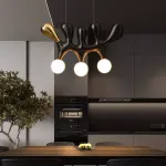 Серия оригинальных светильников из высококачественной древесины различных оттенков и латуни с тремя шарообразными плафонами REUBEN Light Brown от ImperiumLoft