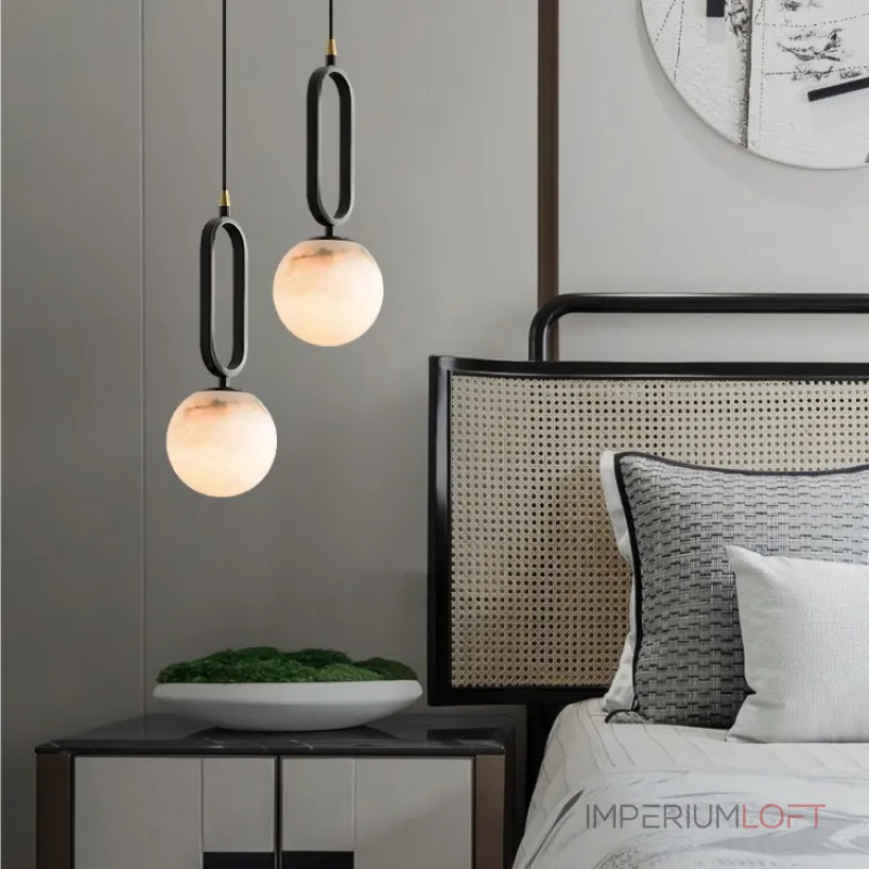 Серия подвесных светильников из черненой латуни с шарообразным мраморным плафоном VITAL MARBLE D15 от ImperiumLoft