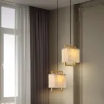 Подвесной светильник с плафоном из мраморных пластин прямоугольной формы на латунном каркасе ADINA MARBLE от ImperiumLoft