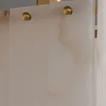 Подвесной светильник с плафоном из мраморных пластин прямоугольной формы на латунном каркасе ADINA MARBLE от ImperiumLoft