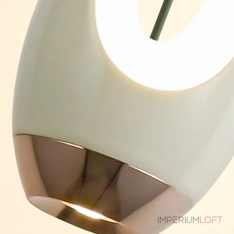 Серия подвесных светильников оригинальной формы с LED-подсветкой по внутреннему контуру и направленным вниз линзированным источников света CAJUS White с лифтом от ImperiumLoft