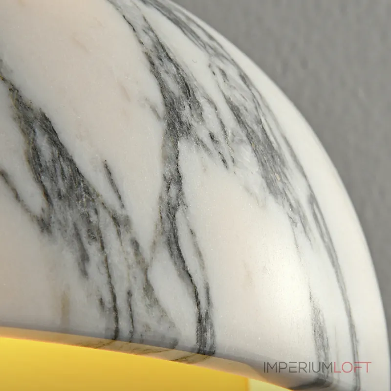 Серия настенных светильников с выгнутым рассеивателем в форме усеченной сферы из натурального мрамора VILHO R Brass от ImperiumLoft