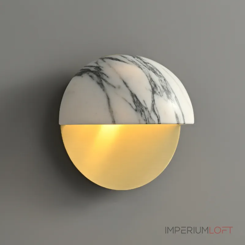 Серия настенных светильников с выгнутым рассеивателем в форме усеченной сферы из натурального мрамора VILHO R Brass от ImperiumLoft