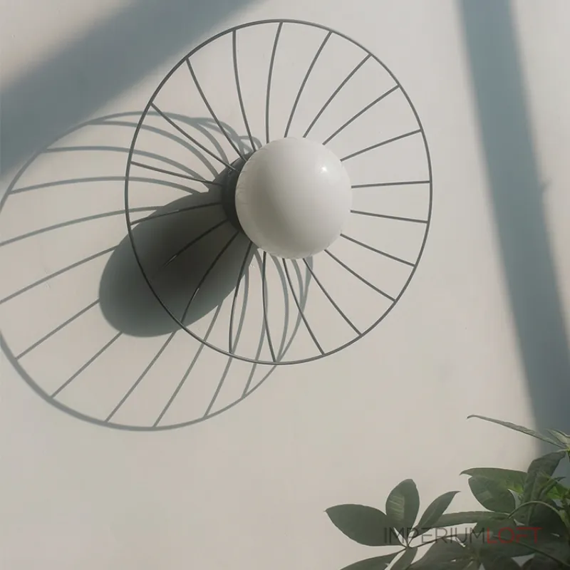 Серия настенных светильников с шарообразным плафоном на чашевидном корпусе из металлических прутьев PASI D65.5 от ImperiumLoft