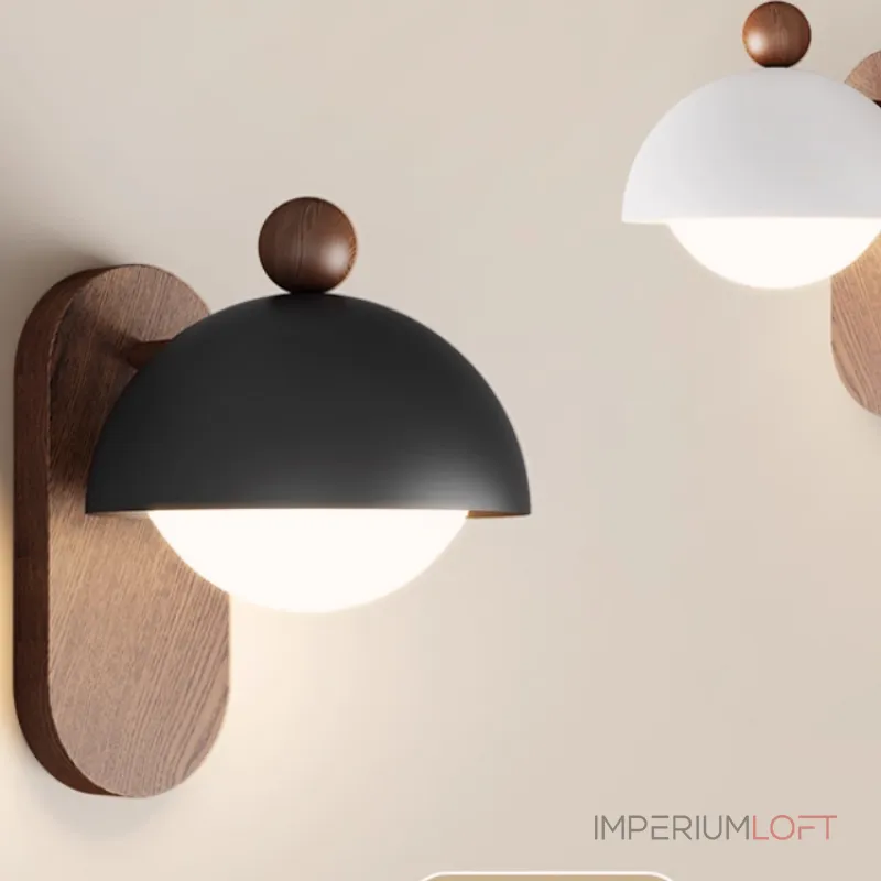 Серия компактных настенных светильников с плафоном купольной формы на овальном деревянном креплении LIVNY B White от ImperiumLoft