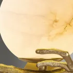 Настенный светильник в виде ветки с шарообразным плафоном из мрамора BERO D15 от ImperiumLoft