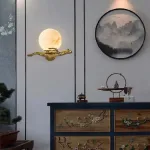 Настенный светильник в виде ветки с шарообразным плафоном из мрамора BERO D15 от ImperiumLoft