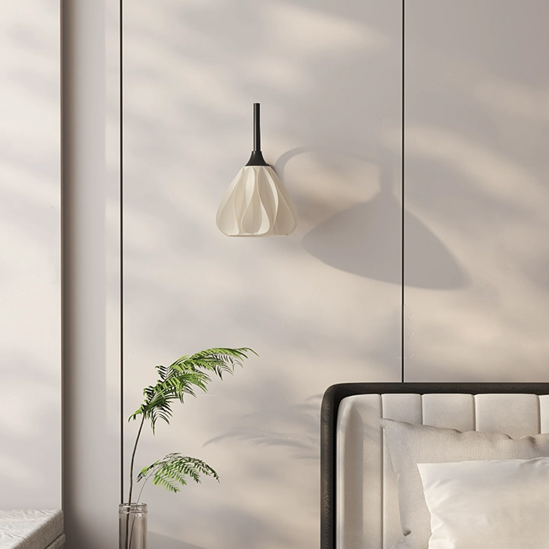 Креативный настенный светильник с плафоном в форме бутона из створок экологичного полимера FROMM WALL 3000К от ImperiumLoft