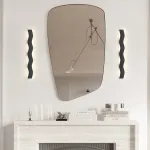 Серия настенных светильников с латунным корпусом волнообразной формы на полупрозрачном прямоугольном основании с LED подсветкой WESSEL STR L122 Brass от ImperiumLoft