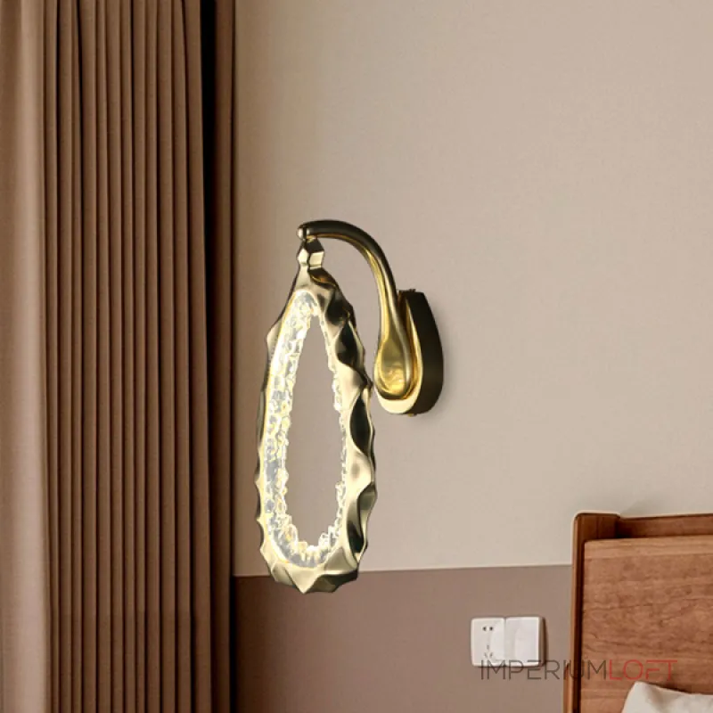 Настенный светодиодный светильник с латунным кольцевым корпусом оригинальной формы IVALD WALL от ImperiumLoft