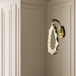 Настенный светодиодный светильник с латунным кольцевым корпусом оригинальной формы IVALD WALL от ImperiumLoft