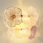 Серия настенных светильников с цветочным декором из металла, прозрачного, матового и градиентно окрашенного стекла ручной работы IVET WALL Purple от ImperiumLoft