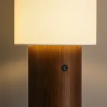 Серия торшеров с выключателем на цилиндрическим основании из высококачественной древесины и текстильным плафоном SMOT Dark Brown от ImperiumLoft