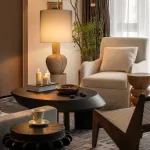 Дизайнерский торшер с массивным фигурным корпусом из цельного дерева и текстильным цилиндрическим плафоном HELGOT от ImperiumLoft