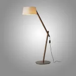 Серия торшеров с регулировкой угла наклона корпуса из высококачественной древесины и текстильным плафоном CRANE WOOD Dark Brown от ImperiumLoft