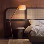 Серия торшеров с регулировкой угла наклона корпуса из высококачественной древесины и текстильным плафоном CRANE WOOD Dark Brown от ImperiumLoft