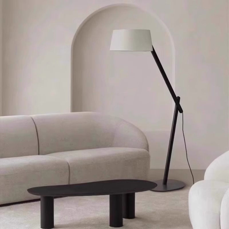 Серия торшеров с регулировкой угла наклона корпуса из высококачественной древесины и текстильным плафоном CRANE WOOD Dark Brown от ImperiumLoft