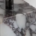 Серия настольных ламп с шарообразным плафоном на угловом кронштейне и основанием с внутренней подсветкой SYMBOL NEPHRITE TAB A от ImperiumLoft