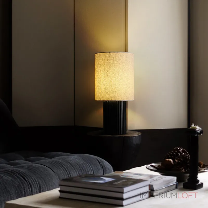 Серия настольных ламп с рельефным корпусом из высококачественной древесины разных оттенков и текстильным плафоном цилиндрической формы EUGEN Light Brown от ImperiumLoft