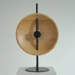 Серия настольных ламп с плафоном в виде вогнутого диска из дерева с LED подсветкой DELANO WOOD TAB Black от ImperiumLoft