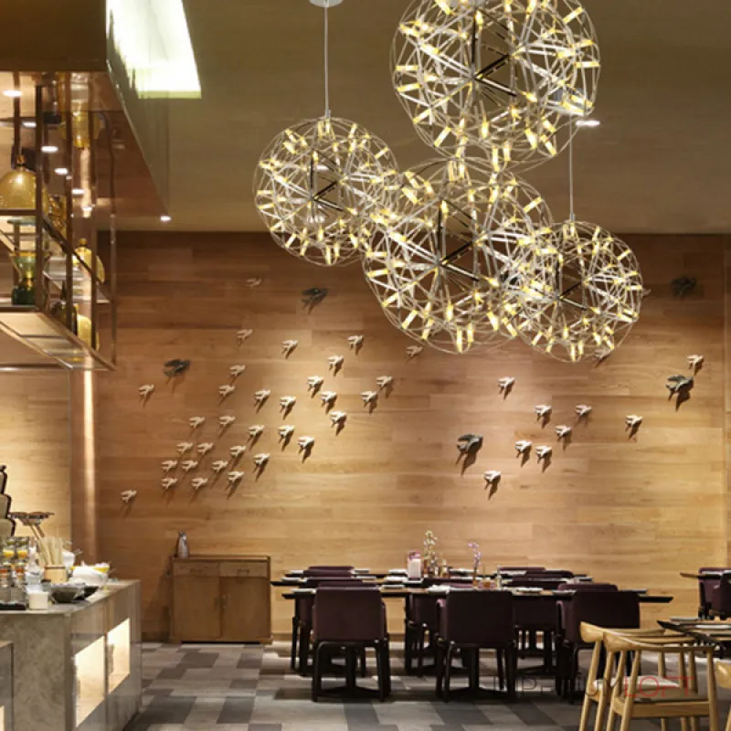 Серия светильников в форме шара из металлических лент с точечными светодиодными источниками FIREWORK D50 от ImperiumLoft