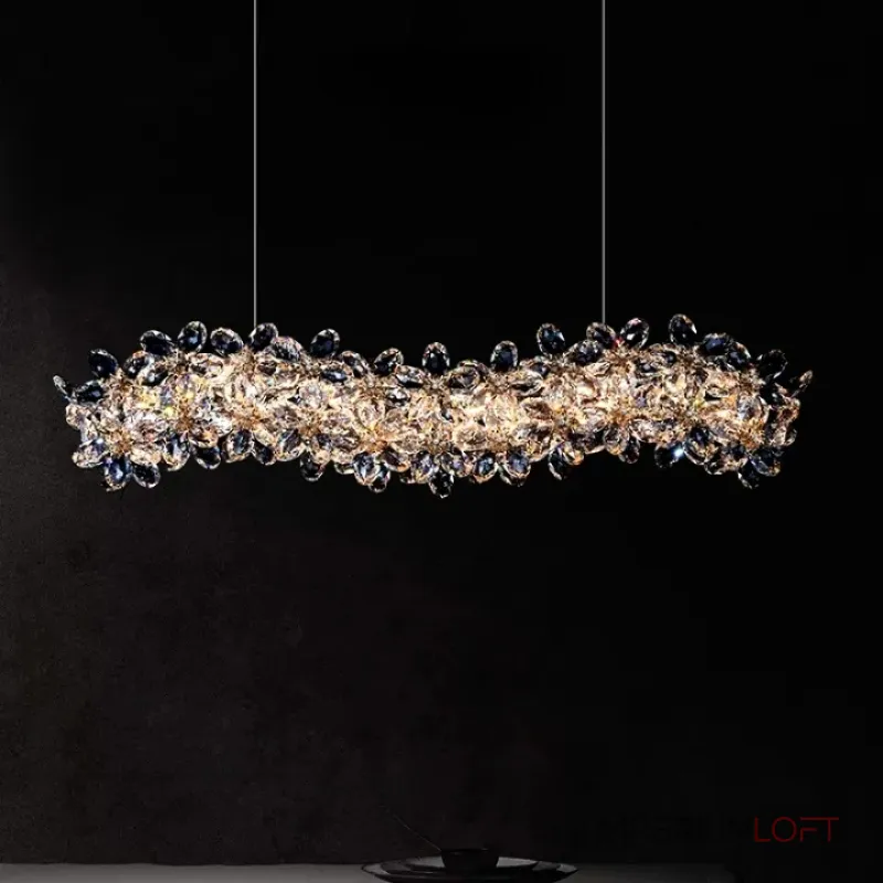 Реечный светильник с подвесками из ограненного хрусталя и рельефных стеклянных цветков EGEL LONG