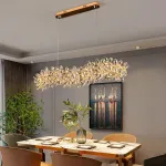 Реечный светильник с подвесками из ограненного хрусталя и рельефных стеклянных цветков EGEL LONG