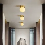 Минималистичные потолочные светильники с рассеивателем из испанского алебастра шарообразной формы BALLS MARBLE D15 от ImperiumLoft