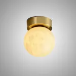 Минималистичные потолочные светильники с рассеивателем из испанского алебастра шарообразной формы BALLS MARBLE D15 от ImperiumLoft