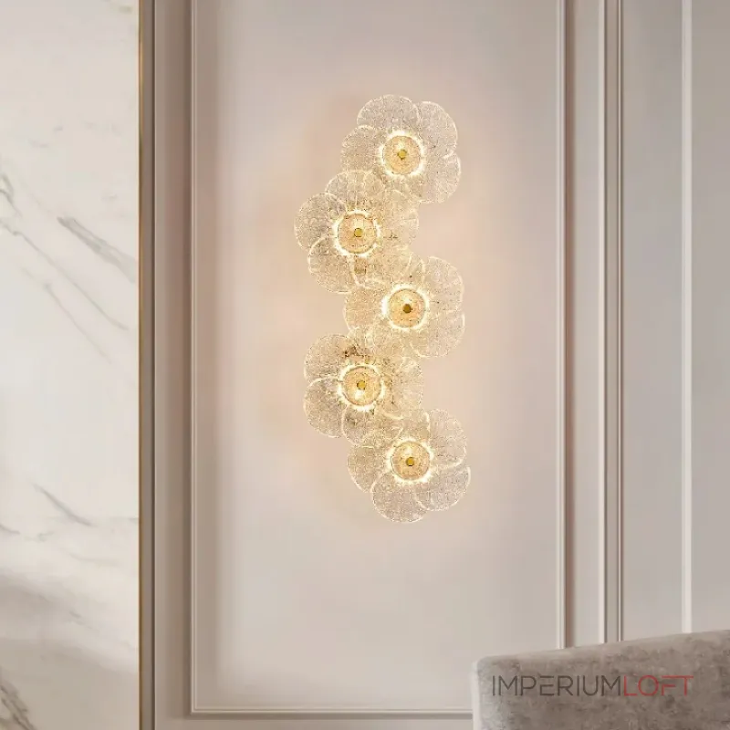 Серия настенных светильников с цветочным декором из стекла с эффектом «капель» на лепестках PAU DEW P5 ImperiumLoft