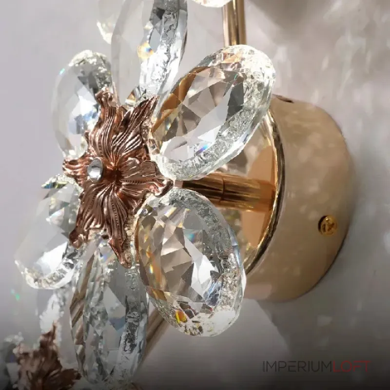 Серия настенных светильников из ограненного хрусталя в виде цветов с каркасом из металла EGEL B WALL P3 ImperiumLoft
