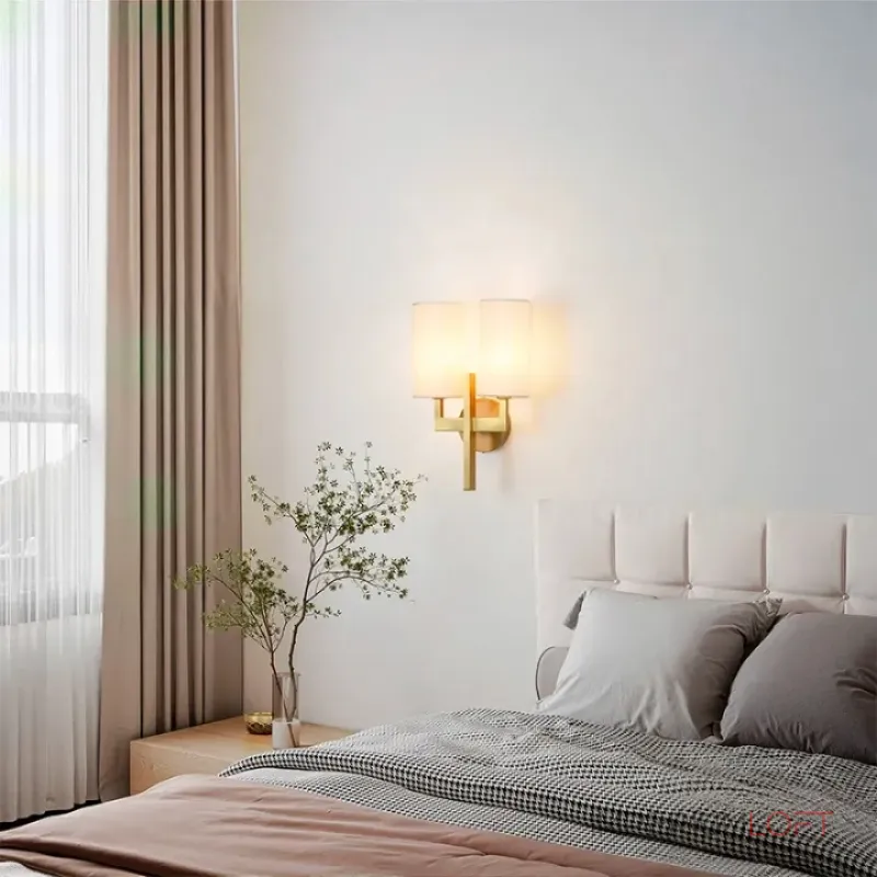 Настенный светильник с двумя цилиндрическими текстильными абажурами на латунной стойке CONSTANS Gold ImperiumLoft