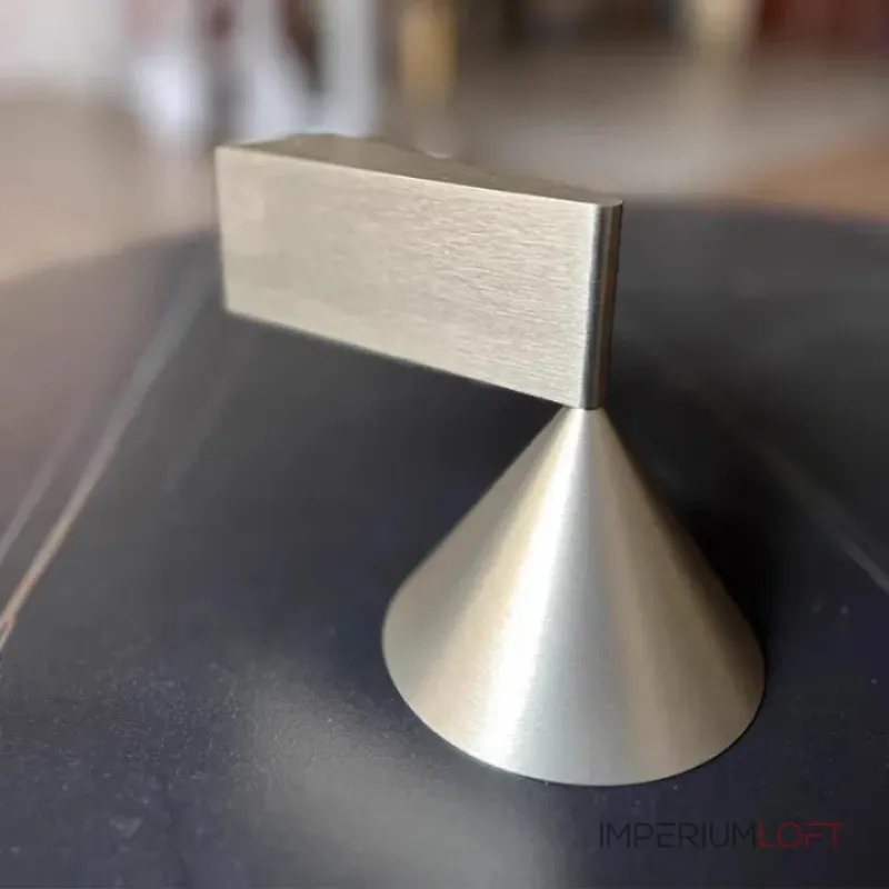 Настенные бра с коническим рассеивателем в минималистичном стиле ARIT Silver ImperiumLoft