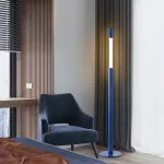Серия минималистичных торшеров с регулируемым телескопическим рассеивателем на вертикальной стойке MILE Dark Blue от ImperiumLoft