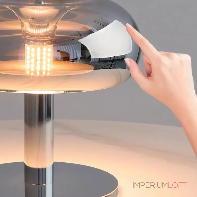 Серия настольных светодиодных ламп со стеклянным тороидальным плафоном на центральной стойке KIDDY Black от ImperiumLoft