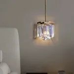 Подвесной светильник с абажуром из ограненных хрустальных пластин с эффектом красочных переливов DORIS от ImperiumLoft