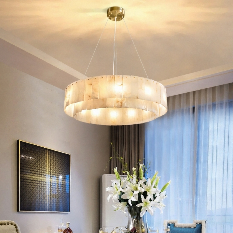 Серия подвесных люстр на кольцевом каркасе с двойным абажуром из мраморных подвесок прямоугольной формы SIRIUS D570 от ImperiumLoft