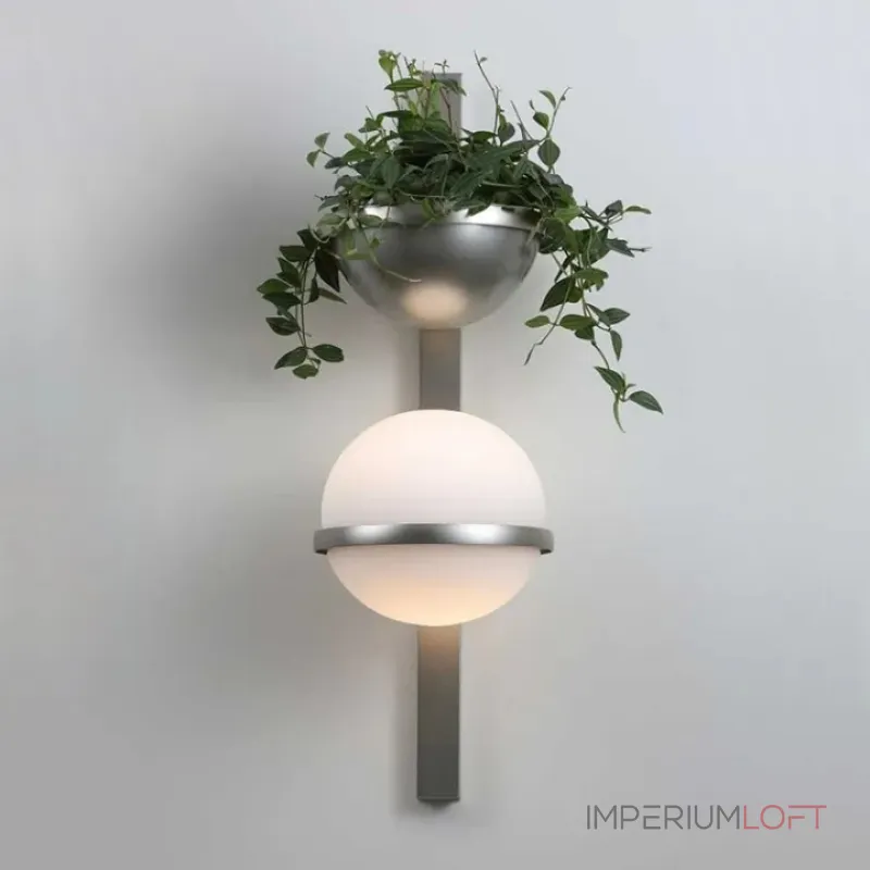 Cветодиодный настенный светильник с шарообразным плафоном и цветочным кашпо в форме полусферы Eco Tech от ImperiumLoft