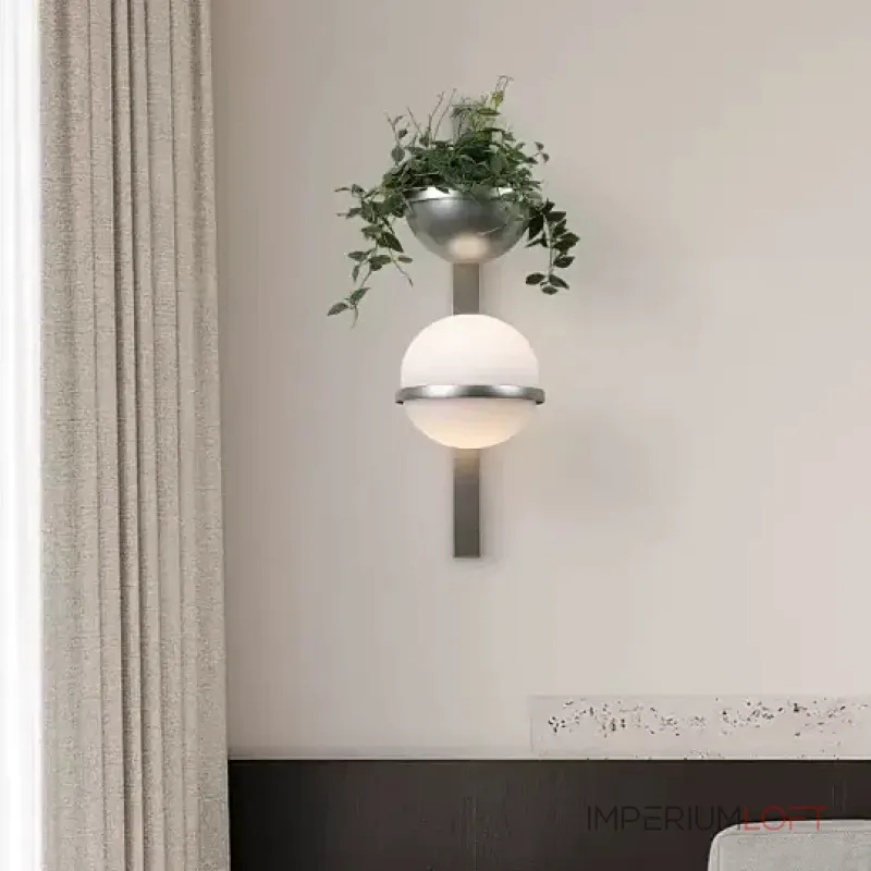 Cветодиодный настенный светильник с шарообразным плафоном и цветочным кашпо в форме полусферы Eco Tech от ImperiumLoft
