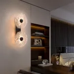 Серия настенных светодиодных светильников с дисковидными рассеивателями из рельефного стекла ручной работы Sun Round W P2 от ImperiumLoft