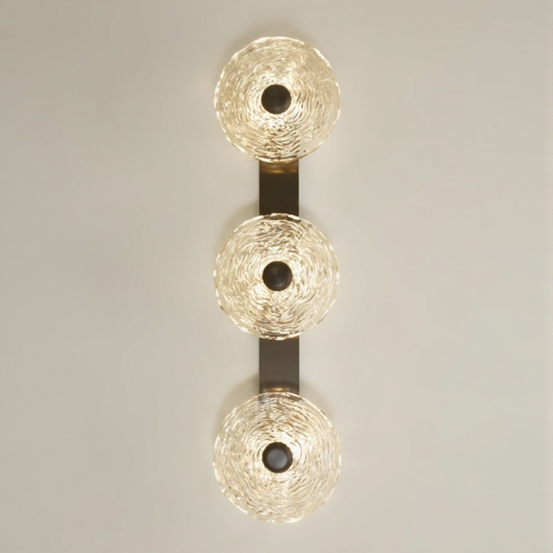 Серия настенных светодиодных светильников с дисковидными рассеивателями из рельефного стекла ручной работы Sun Round W P3 от ImperiumLoft Серия настенных светодиодных светильников с дисковидными рассеивателями из рельефного стекла ручной работы Sun Round W P3 от ImperiumLoft