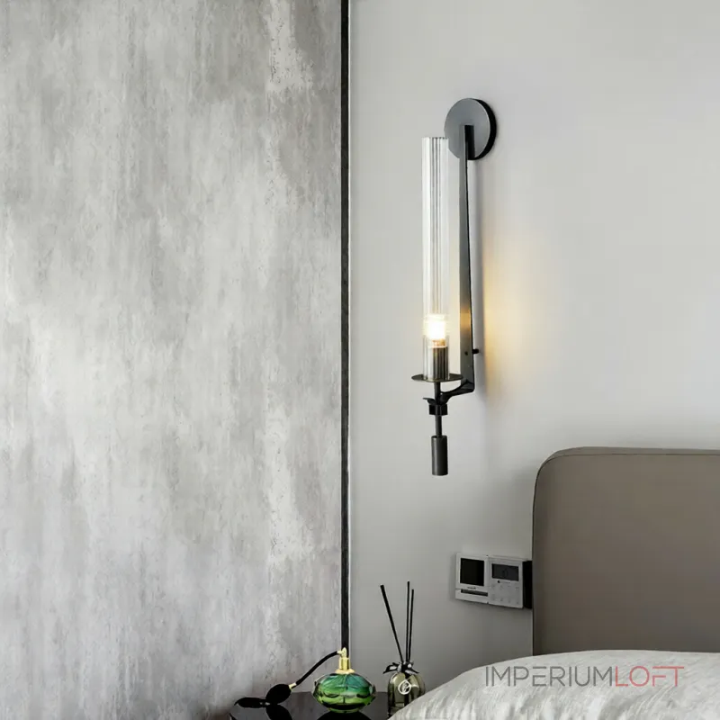 Бра в классическом стиле с цилиндрическим рассеивателем из рельефного стекла на черном кронштейне Beam Fix H56 от ImperiumLoft