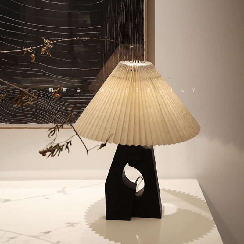 Настольная лампа WHITE LILY Elegance Black от ImperiumLoft